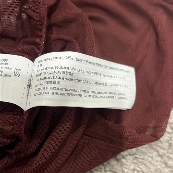 Abercrombie & Fitch Burgundy Muscle Tee - Picture 4 of 6